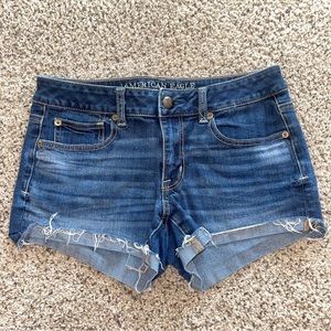 American Eagle Super Stretch Shortie Jean Shorts Size 6
